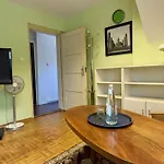 Grosse Mit Loggia Und Garten In Apartment Cottbus