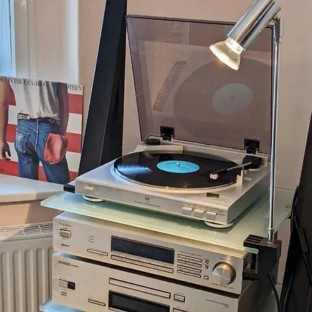 Grosse Mit Loggia Und Garten In * Cottbus