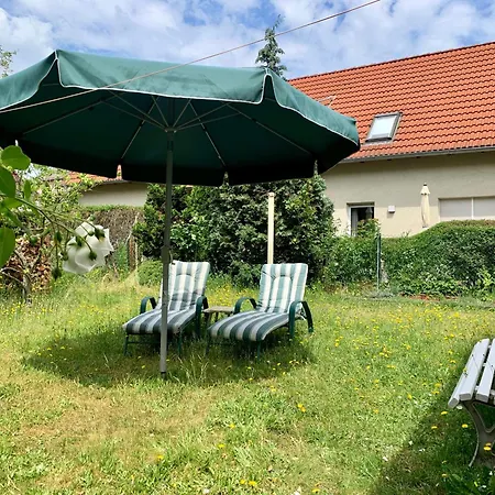 Grosse Mit Loggia Und Garten In * 콧부스