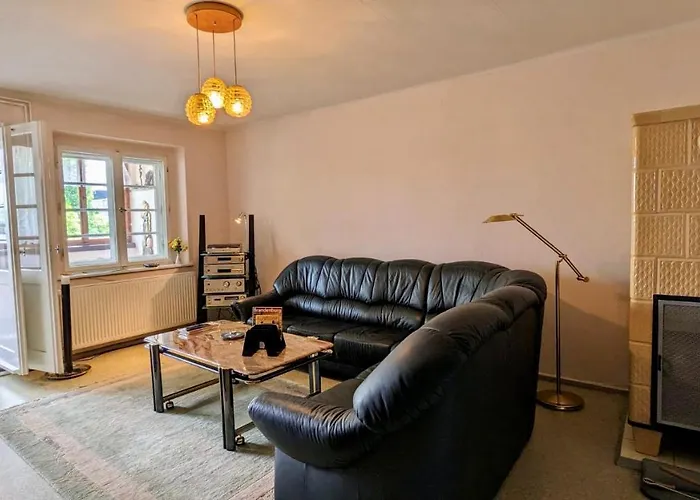 Apartment Grosse Mit Loggia Und Garten In