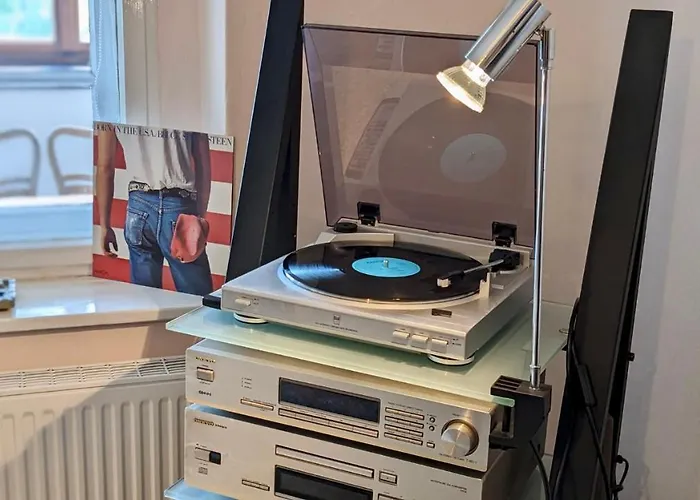 Grosse Mit Loggia Und Garten In * Cottbus